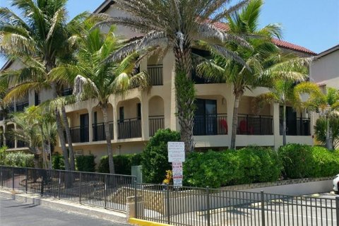 Copropriété à louer à Englewood, Floride: 1 chambre, 70.61 m2 № 251561 - photo 1