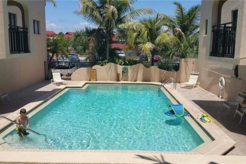 Copropriété à louer à Englewood, Floride: 1 chambre, 70.61 m2 № 251561 - photo 2