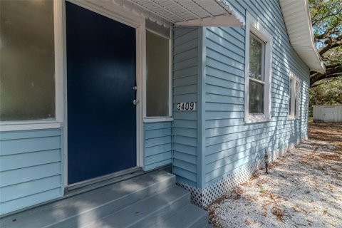House in Tampa, Florida 3 bedrooms, 87.7 sq.m. № 1667006 - photo 2