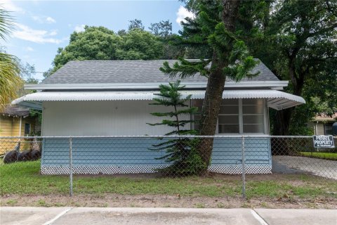 House in Tampa, Florida 3 bedrooms, 87.7 sq.m. № 1667006 - photo 3
