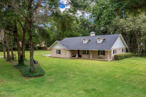 House in Ocala, Florida 3 bedrooms, 172.98 sq.m. № 1806860 - photo 1