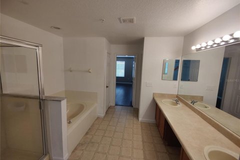 Townhouse in Kissimmee, Florida 3 bedrooms, 181.81 sq.m. № 1912339 - photo 25