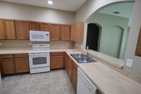 Townhouse in Kissimmee, Florida 3 bedrooms, 181.81 sq.m. № 1912339 - photo 17