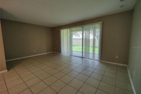 Townhouse in Kissimmee, Florida 3 bedrooms, 181.81 sq.m. № 1912339 - photo 8