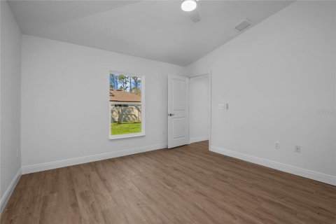 Villa ou maison à vendre à Port Charlotte, Floride: 4 chambres, 173.54 m2 № 2277600 - photo 7
