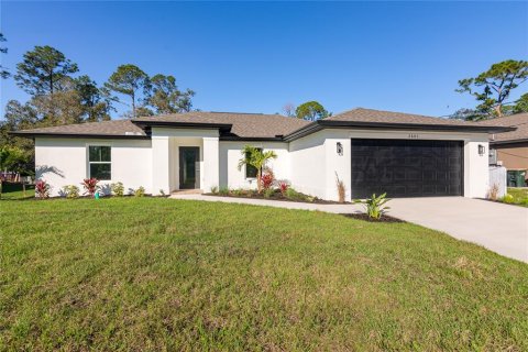 House in Port Charlotte, Florida 4 bedrooms, 173.54 sq.m. № 2277600
