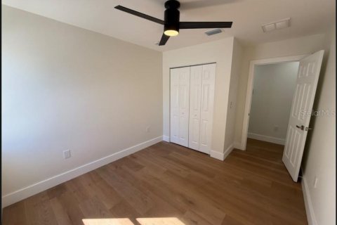 Appartement à louer à Saint Petersburg, Floride: 2 chambres, 82.22 m2 № 2437228 - photo 5