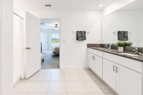 House in Riverview, Florida 4 bedrooms, 179.77 sq.m. № 2227931 - photo 28