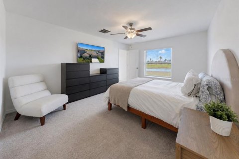 House in Riverview, Florida 4 bedrooms, 179.77 sq.m. № 2227931 - photo 27