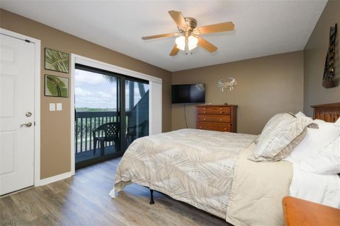Condo in Ponce Inlet, Florida, 3 bedrooms № 2100158 - photo 17