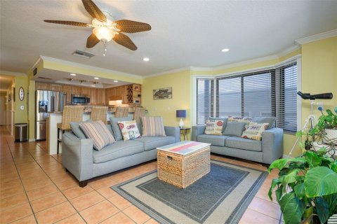 Condo in Ponce Inlet, Florida, 3 bedrooms № 2100158 - photo 4