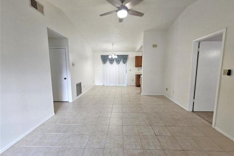 Casa en venta en Orlando, Florida, 3 dormitorios, 102.84 m2 № 1901279 - foto 2