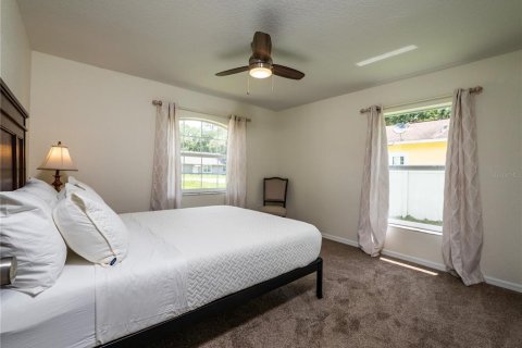 House in Ocala, Florida 3 bedrooms, 146.97 sq.m. № 1855406 - photo 7