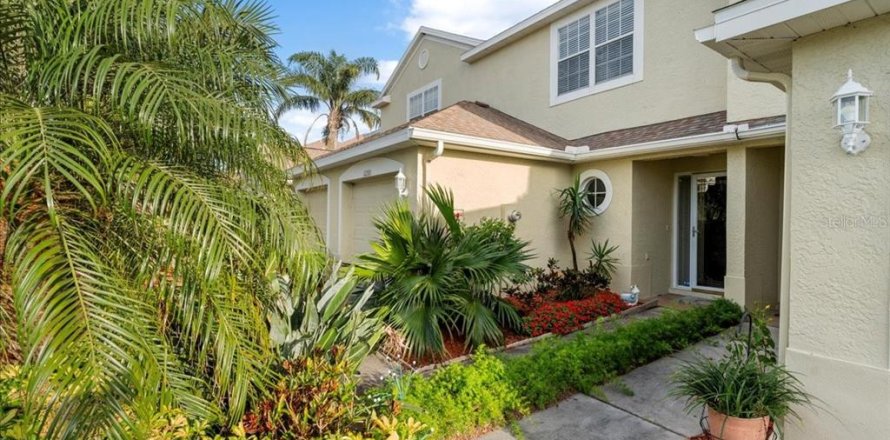Townhouse in Madeira Beach, Florida 2 bedrooms, 141.58 sq.m. № 1618498