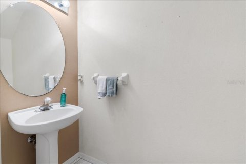 Townhouse in Madeira Beach, Florida 2 bedrooms, 141.58 sq.m. № 1618498 - photo 20