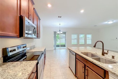 Villa ou maison à louer à Orlando, Floride: 5 chambres, 286.88 m2 № 2411515 - photo 9