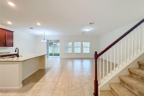 Villa ou maison à louer à Orlando, Floride: 5 chambres, 286.88 m2 № 2411515 - photo 13