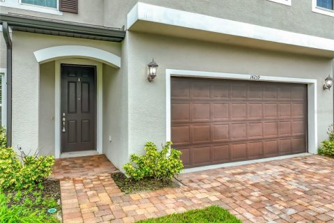 Villa ou maison à louer à Orlando, Floride: 5 chambres, 286.88 m2 № 2411515 - photo 2