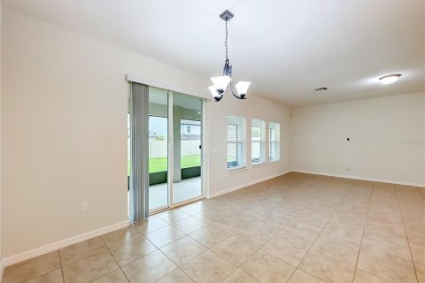 Villa ou maison à louer à Orlando, Floride: 5 chambres, 286.88 m2 № 2411515 - photo 14