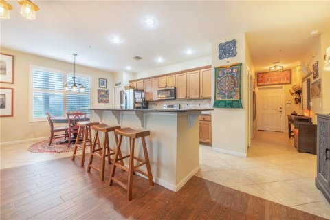 Condo in Orlando, Florida, 3 bedrooms № 2280254 - photo 13