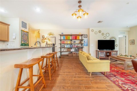 Condo in Orlando, Florida, 3 bedrooms № 2280254 - photo 22