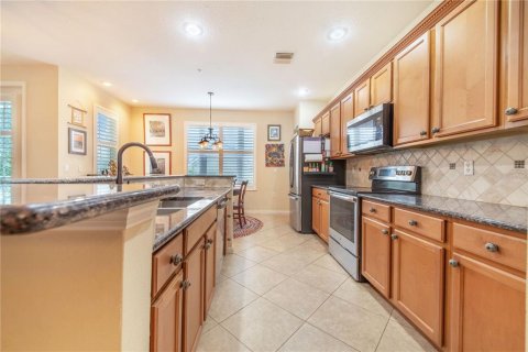 Condo in Orlando, Florida, 3 bedrooms № 2280254 - photo 12