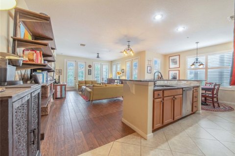 Condo in Orlando, Florida, 3 bedrooms № 2280254 - photo 11