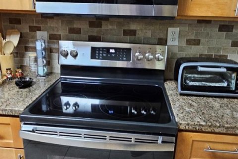 Adosado en venta en Hollywood, Florida, 4 dormitorios № 2062072 - foto 6