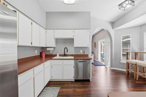Villa ou maison à vendre à Tampa, Floride: 4 chambres, 212.65 m2 № 2106174 - photo 17