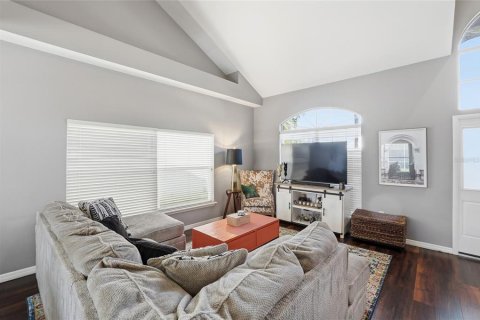 Villa ou maison à vendre à Tampa, Floride: 4 chambres, 212.65 m2 № 2106174 - photo 5