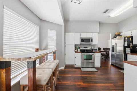 Villa ou maison à vendre à Tampa, Floride: 4 chambres, 212.65 m2 № 2106174 - photo 14
