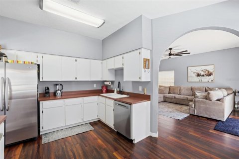 Villa ou maison à vendre à Tampa, Floride: 4 chambres, 212.65 m2 № 2106174 - photo 16
