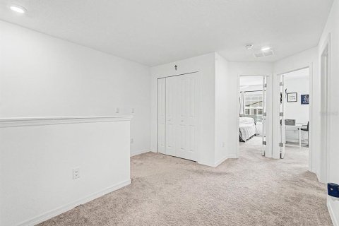 Townhouse in Zephyrhills, Florida 3 bedrooms, 151.8 sq.m. № 2373025 - photo 18