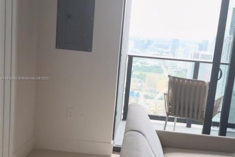 Condominio en venta en Miami, Florida, 1 dormitorio, 55.56 m2 № 1974755 - foto 11