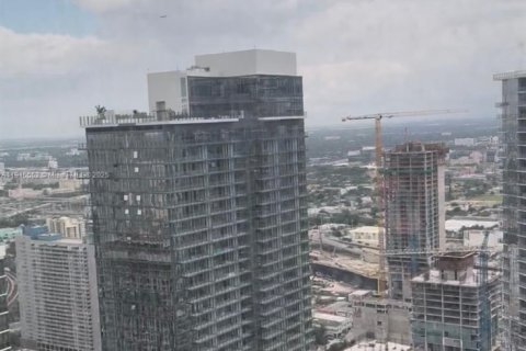 Condominio en venta en Miami, Florida, 1 dormitorio, 55.56 m2 № 1974755 - foto 14