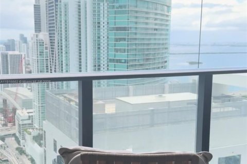 Condominio en venta en Miami, Florida, 1 dormitorio, 55.56 m2 № 1974755 - foto 1