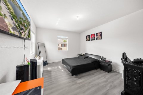 Купить таунхаус в Майами, Флорида 4 спальни, 174.28м2, № 2024618 - фото 15