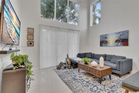 Casa en venta en Weston, Florida, 5 dormitorios, 157.19 m2 № 1963264 - foto 4