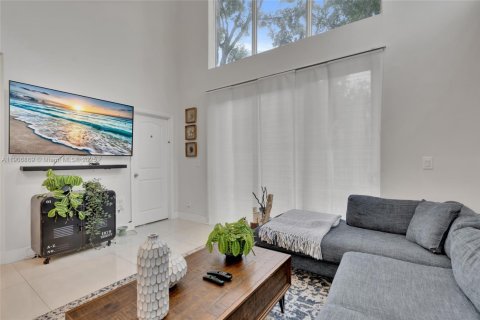 Casa en venta en Weston, Florida, 5 dormitorios, 157.19 m2 № 1963264 - foto 9