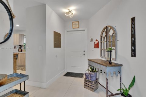 Casa en venta en Weston, Florida, 5 dormitorios, 157.19 m2 № 1963264 - foto 6