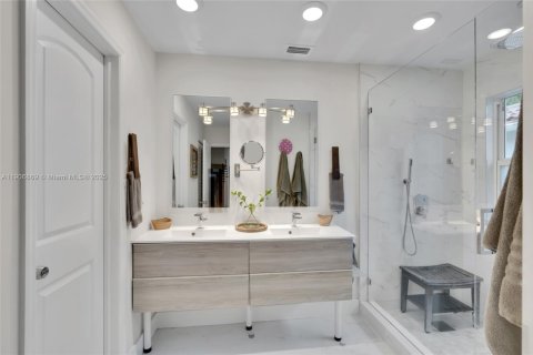 Casa en venta en Weston, Florida, 5 dormitorios, 157.19 m2 № 1963264 - foto 21