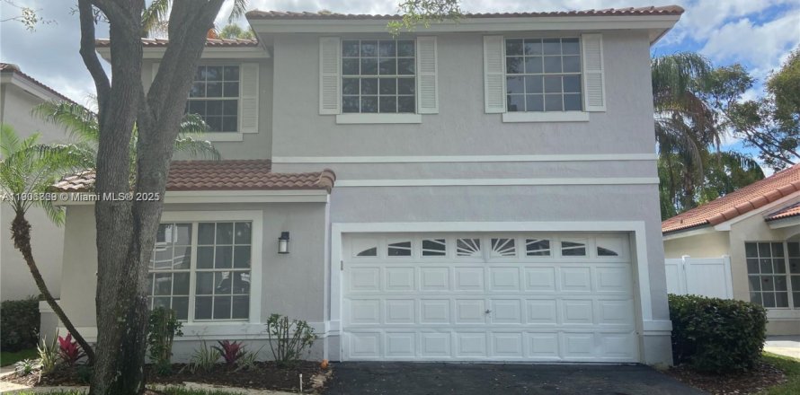 Casa en Weston, Florida 5 dormitorios, 157.19 m2 № 1963264