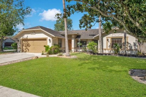 House in Orlando, Florida 3 bedrooms, 152.36 sq.m. № 1884861 - photo 2