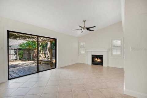 House in Orlando, Florida 3 bedrooms, 152.36 sq.m. № 1884861 - photo 6