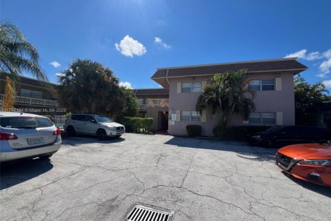 Condo in Pompano Beach, Florida, 2 bedrooms  № 1868294 - photo 15