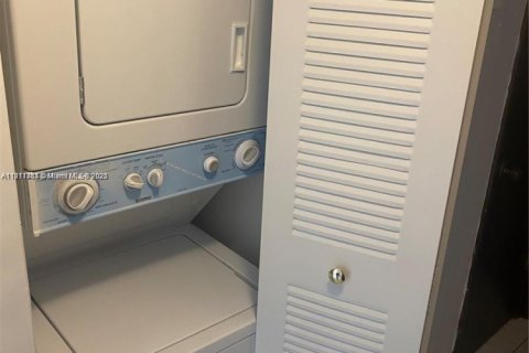 Снять в аренду кондоминиум в Плантация, Флорида 2 спальни, 89.56м2, № 1972431 - фото 12