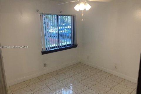 Снять в аренду кондоминиум в Плантация, Флорида 2 спальни, 89.56м2, № 1972431 - фото 7