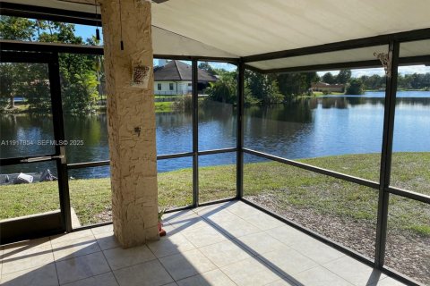 Снять в аренду кондоминиум в Плантация, Флорида 2 спальни, 89.56м2, № 1972431 - фото 14