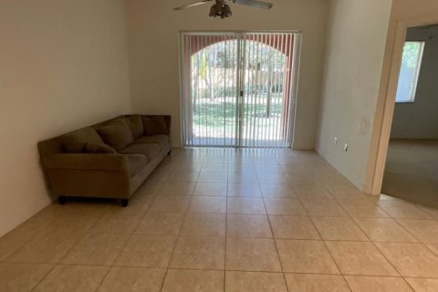Condo in Stuart, Florida, 3 bedrooms № 2392786 - photo 5