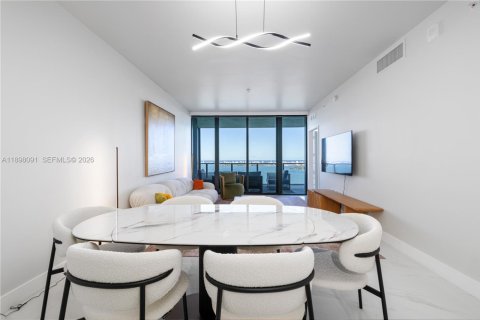 Купить кондоминиум в Майами, Флорида 2 спальни, 143.26м2, № 2054634 - фото 11